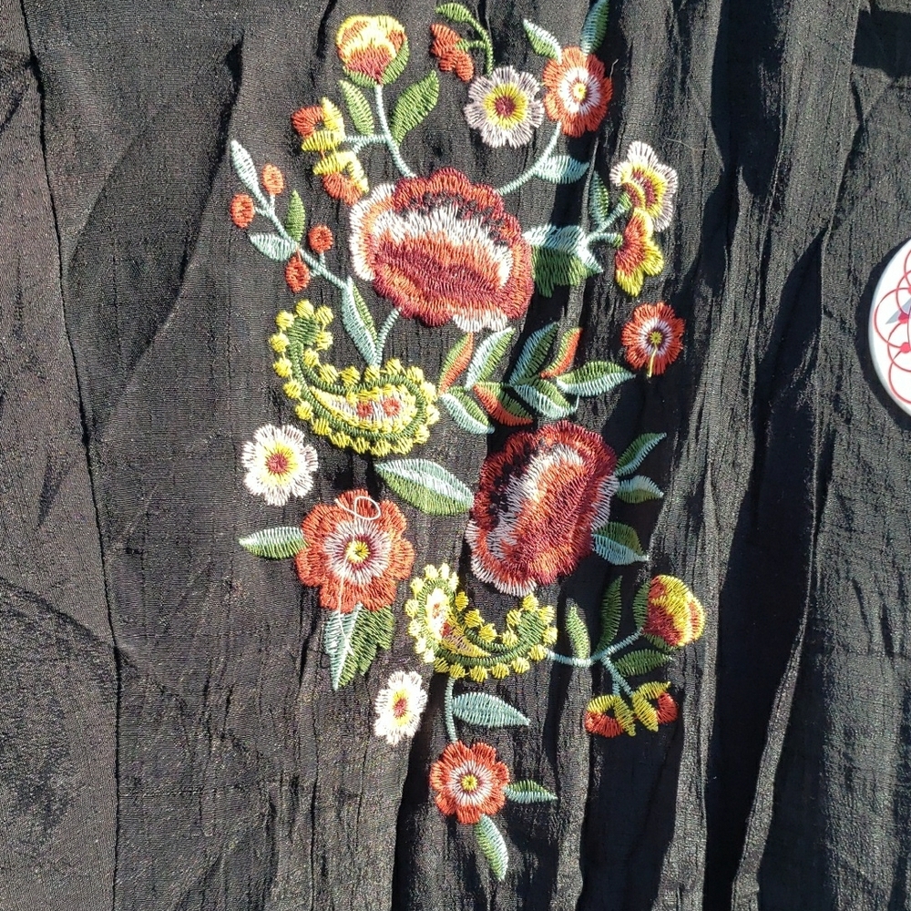 Umgee Sheer Black Kimono - Picture 2 of 4